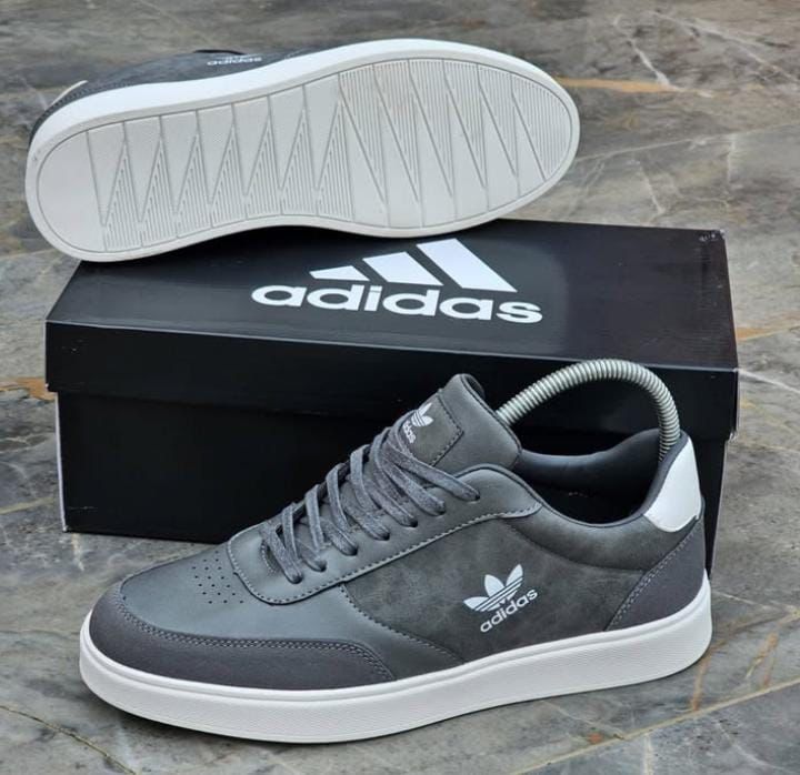 CLASSIC CASUAL LEATHER ADIDAS SHOES, Stylish, Fashionable Adidas Casual Comfortable Generic  Sneakers for men, gentlemen gents, women /ladies unisex, casual, smart sneakers