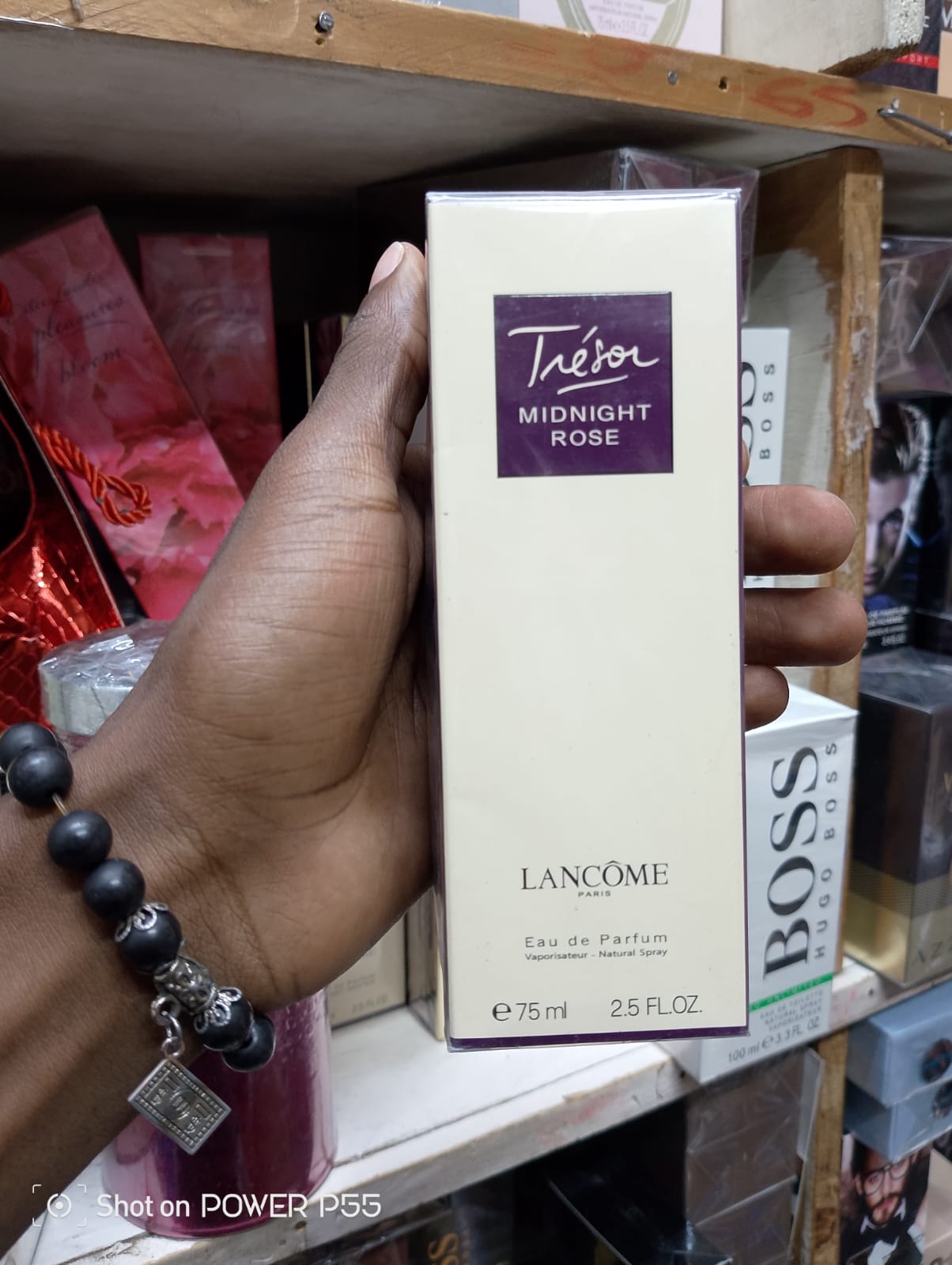 Lancome Tresor Midnight Rose A new dose of Parisian romance provides a fragrant story beginning with passionate accords of raspberry and rich rose nuance. Love at first sight which happened between ge
