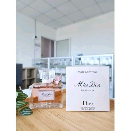 Christian Dior Miss Dior EDP - 100mlMiss Dior was launched in 2021. The nose behind this fragrance is Francois Demachy. It is embroidered with a myriad of colorful specks to reflect the flowers' vivid