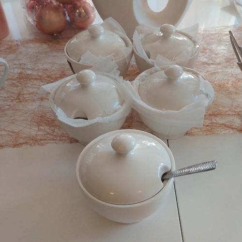 CLEARANCE OFFER 3 White Ceramic sugar bowls dish with lid