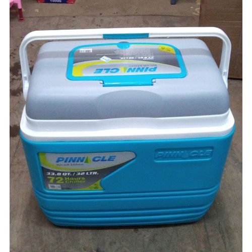 CLEARANCE OFFER Pinnacle 34.5 Litres Cooler Box/Chiller