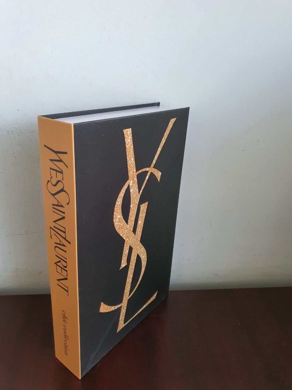 OFFER!!! OFFER!!!! 1Pc Brand New  Classy Very Quality Affordable Decorative Dummy book