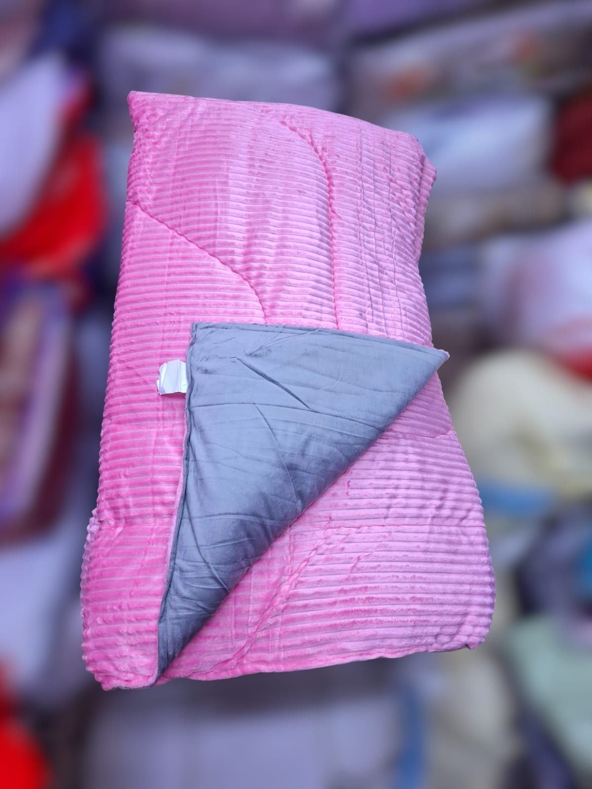 [🔥GRAB IT AT LOW PRICE+ ADDED OFFERS🌽ONLY AT KILIMALL!!]  [ 6 x 7 ] 4Pcs Brand New High Quality Durable Very Comfortable Warm Velvet duvets ( Velvet Duvet: 1pc, Pillowcases: 2pcs & Bedsheet: 1pc  )