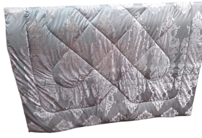 [🔥GRAB IT AT LOW PRICE+ ADDED OFFERS🔥 🌽ONLY AT 4Pcs [ 6X7fts ] New Arrival High Quality Durable & Comfortable Silk Duvets, 1 bedsheet , 2 pillowcases  &  2 comforter cases