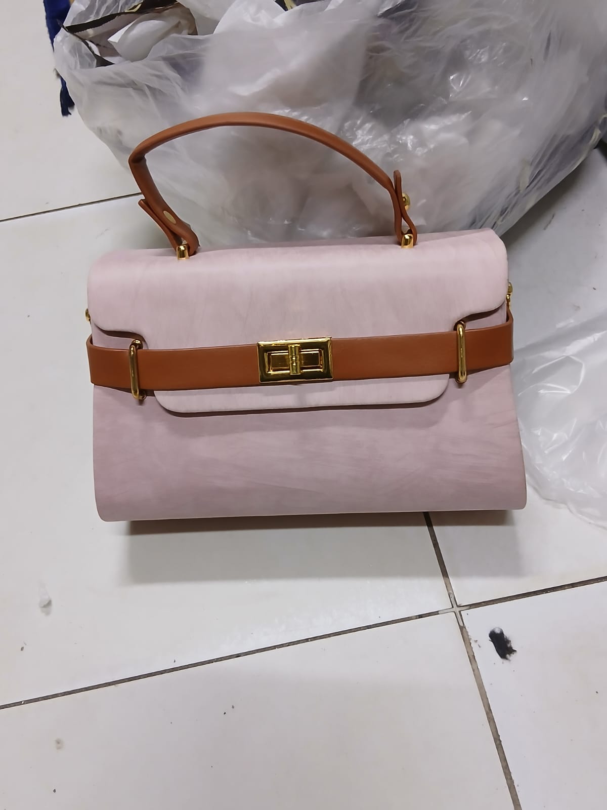 💰 LOW PRICE OFFER 💰 1PC Women’s Genuine Leather Shoulder Bag Large Stylish Zipper Tote | Modern Fashion Bag for Daily & Travel