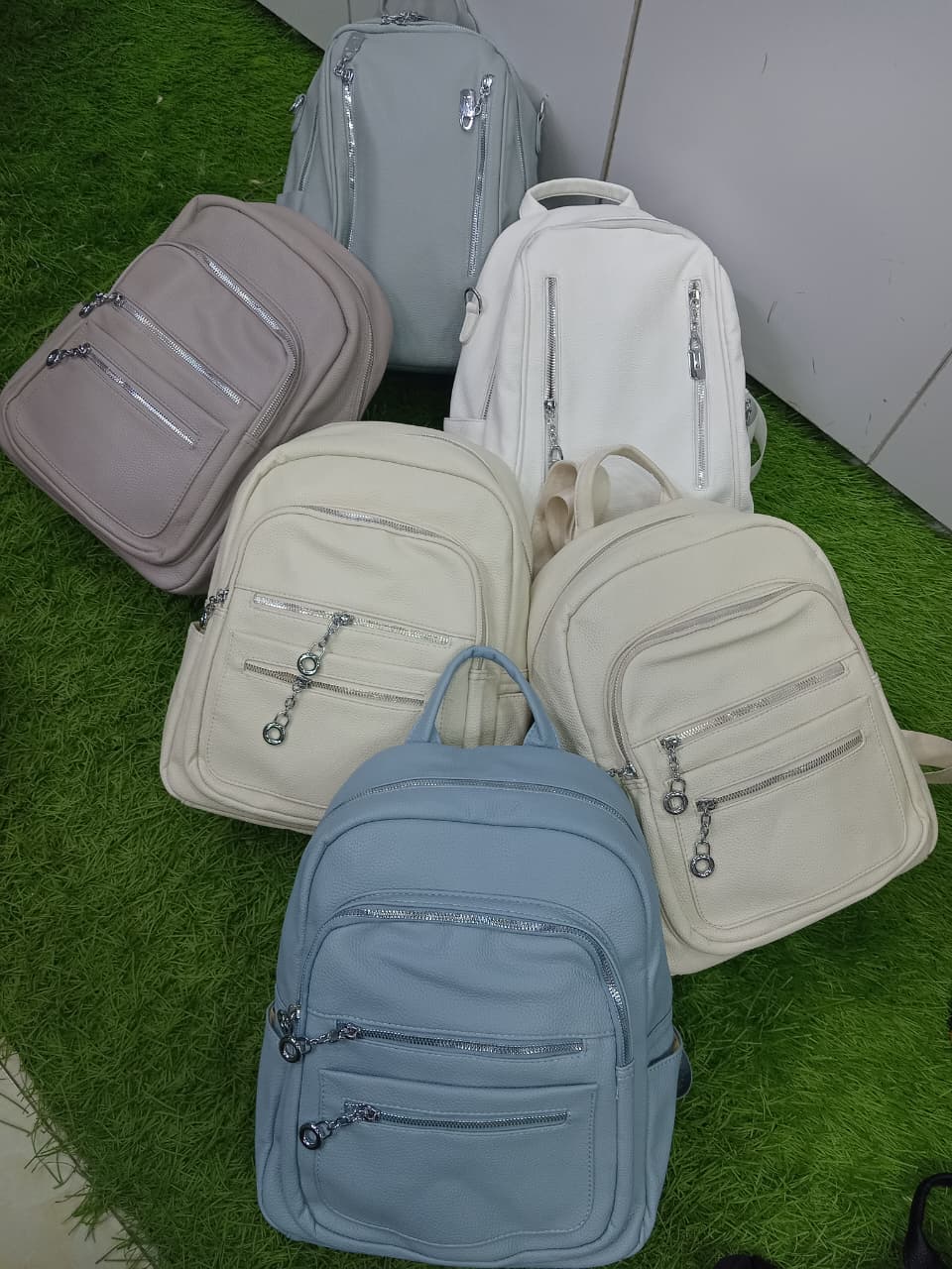 🧨 CLEARANCE OFFER 🧨 - Women's Fashionable Handbag | Durable & Stylish | Zipper Shoulder Bag for Daily, Work, Shopping & Travel