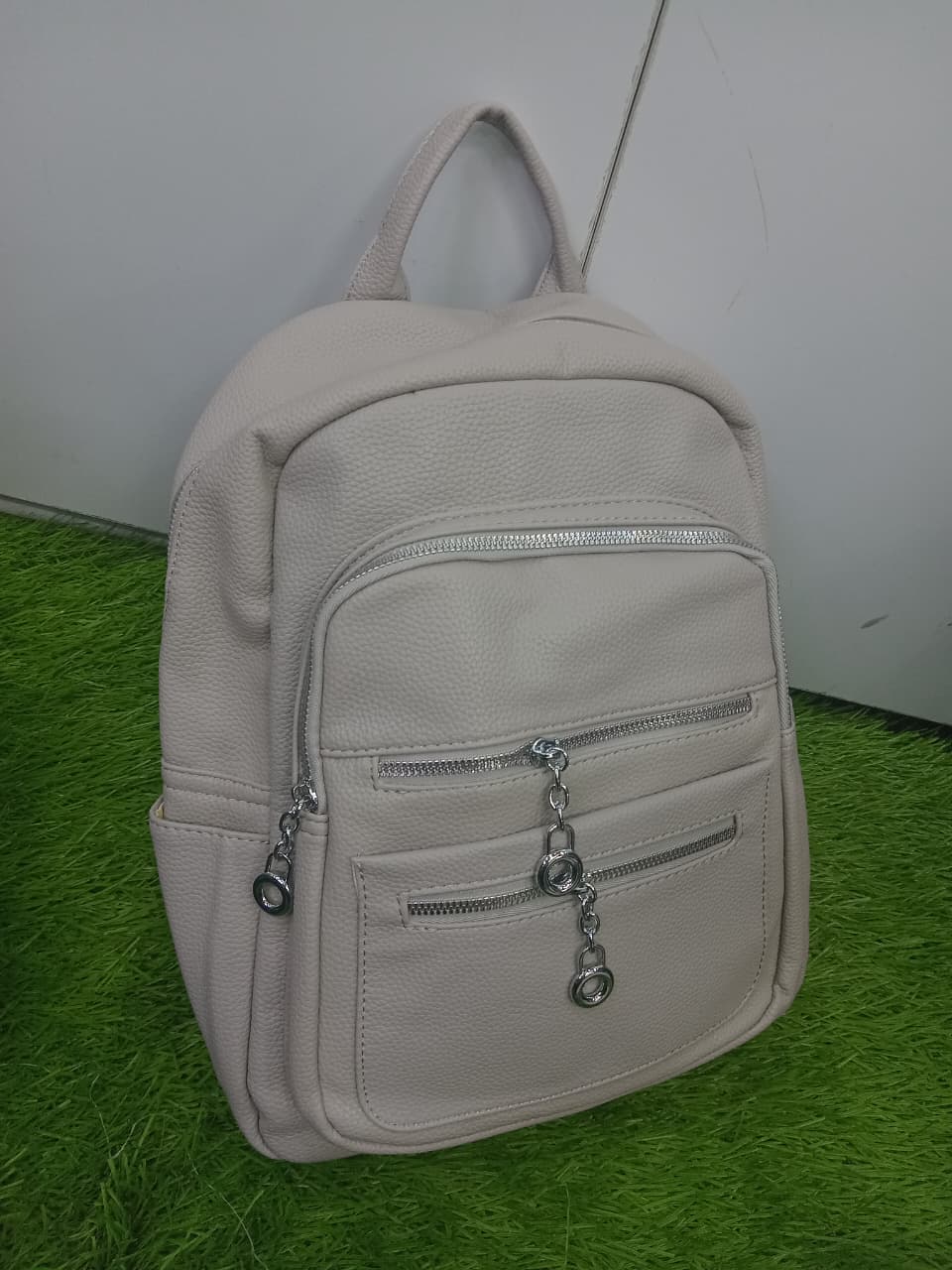 🧨 CLEARANCE OFFER 🧨 - Women's Fashionable Handbag | Durable & Stylish | Zipper Shoulder Bag for Daily, Work, Shopping & Travel