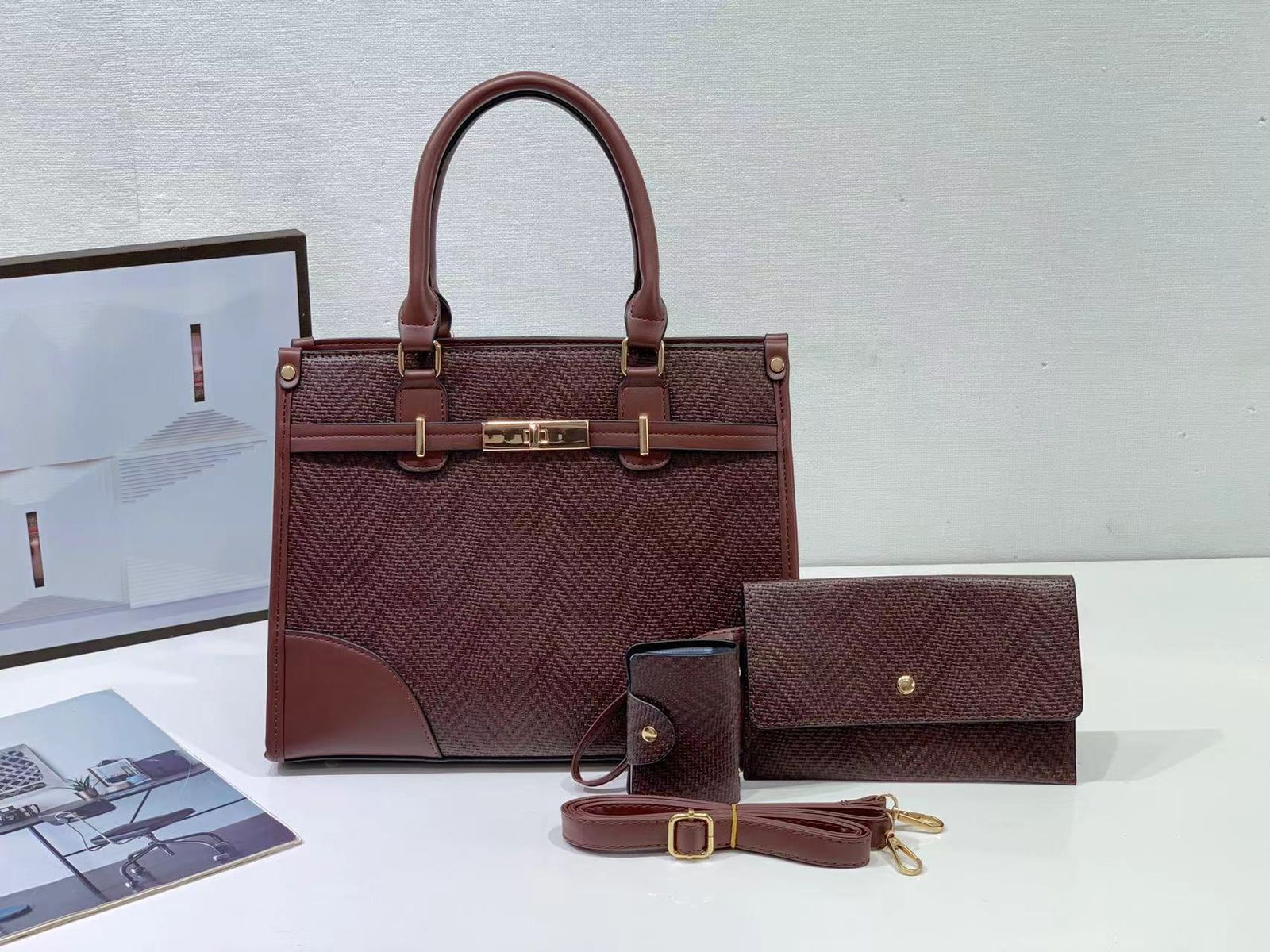 🎁 BONUS OFFER 🎁 - Women's Fashionable Handbag | Durable & Stylish | Zipper Shoulder Bag for Daily, Work, Shopping & Travel
