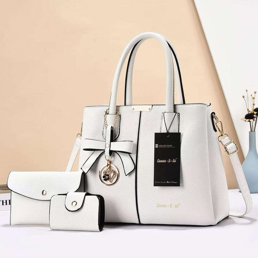 🎯 LIMITED OFFER 🎯 - 3 in 1  Women's Fashionable Handbag | Stylish, Durable & High-Quality | Multiple Color