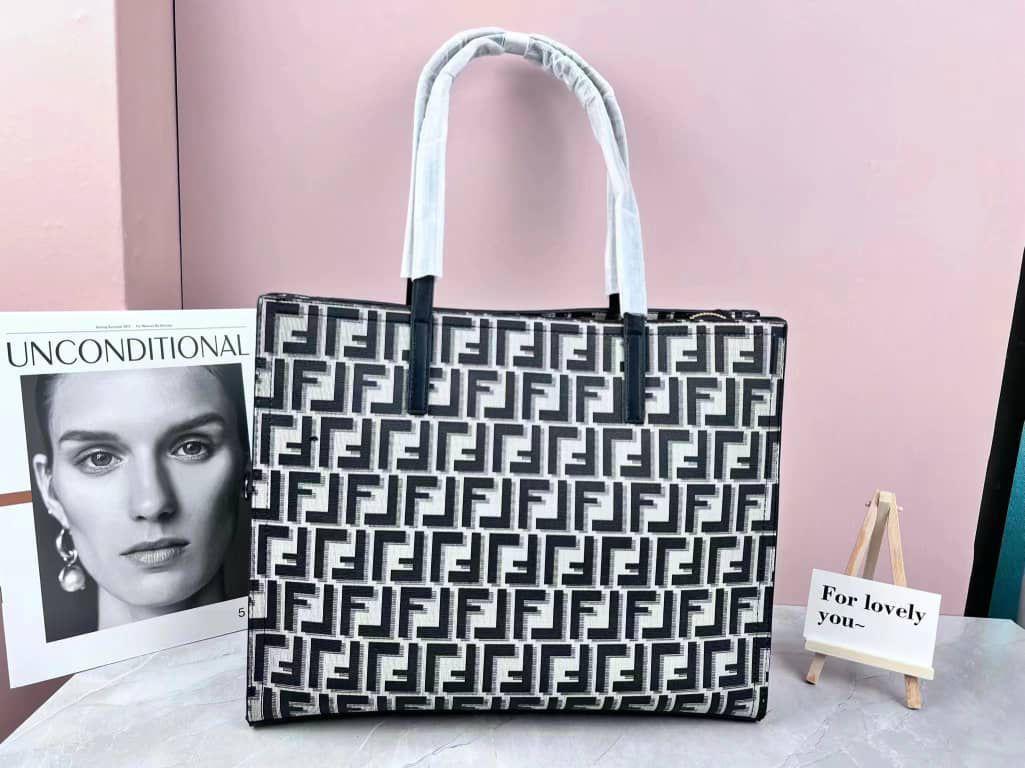 💥 SUPER OFFER 💥 - 1 pc Women's Fashionable Handbag, Large, Stylish, Lightweight PU Leather/Fabric, Durable, Modern, Daily, Work, Travel