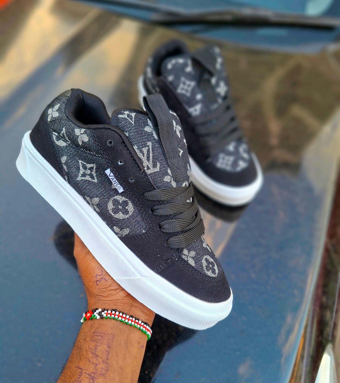 Classic Vans KNU Skool Unisex Mens and Womens Off the Wall 2025 EDITION Shoes Comfortable Lace Up Sneakers Fashionable Gentlemen Shoes Low Dunk Rubbers