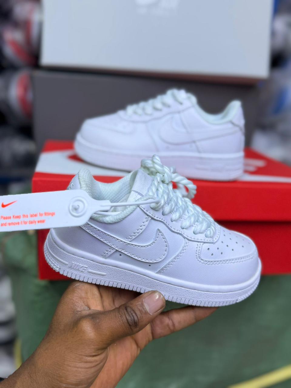 Kids Quality Airforce 1 Sneakers Unisex Boys and Girls Shoes Sneakers shoes Comfortable Babies Sneakers Sport Shoes SIZES (25-36)