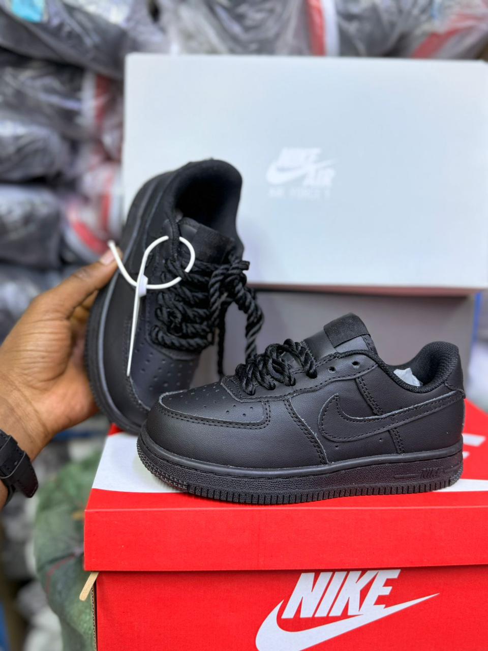 Kids Quality Airforce 1 Sneakers Unisex Boys and Girls Shoes Sneakers shoes Comfortable Babies Sneakers Sport Shoes SIZES (25-36)