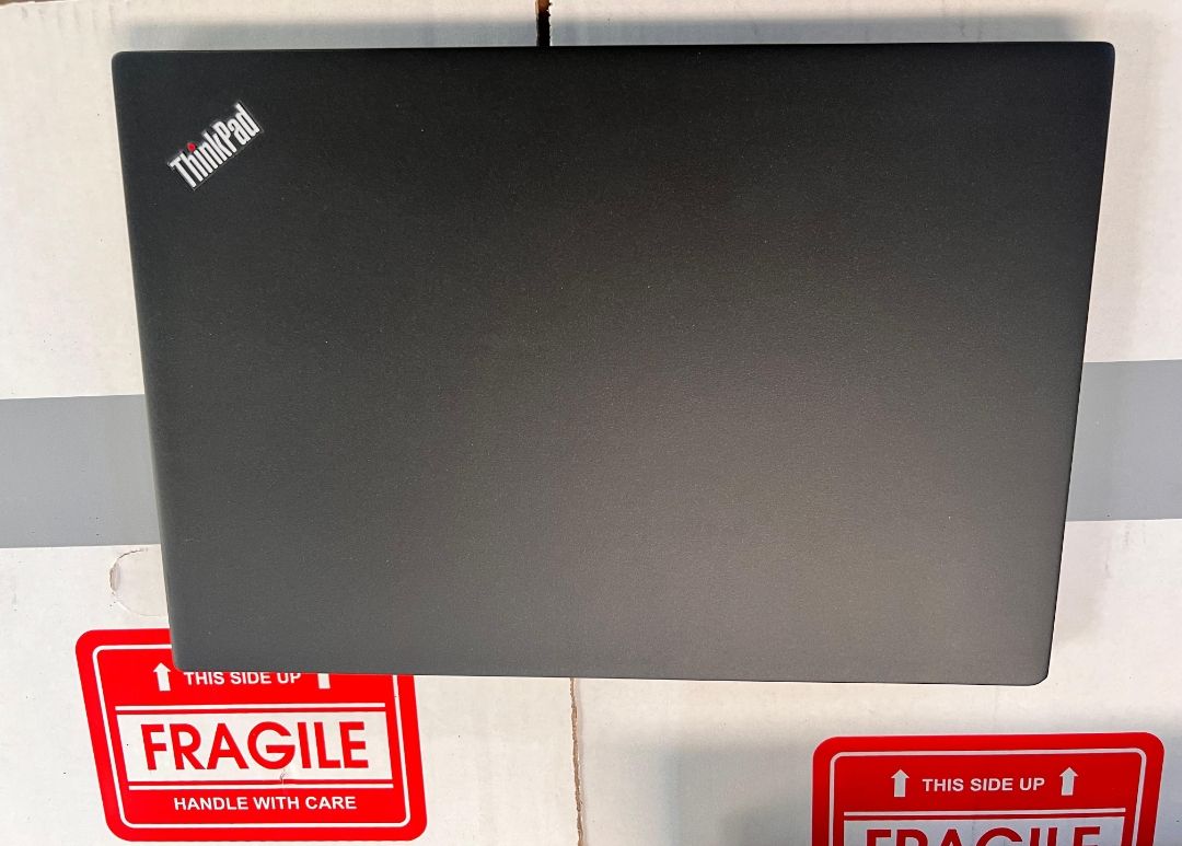 Refurbished Lenovo ThinkPad T460 – 6th Gen Core i5, 8GB RAM, 256GB SSD – Business-Grade Laptop**
  
### 🔹 Free Mouse Free Earphone