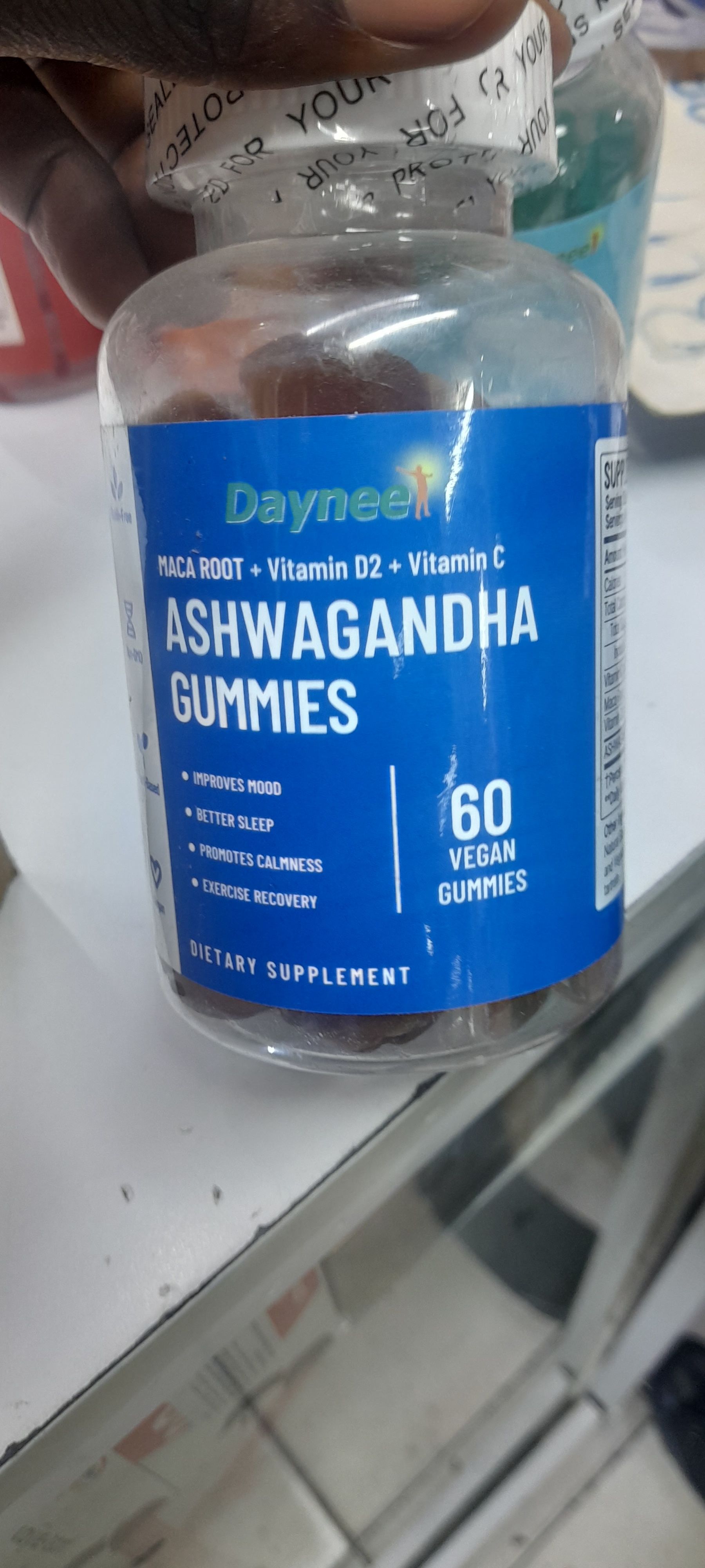 GUMMIES-DAYNEE