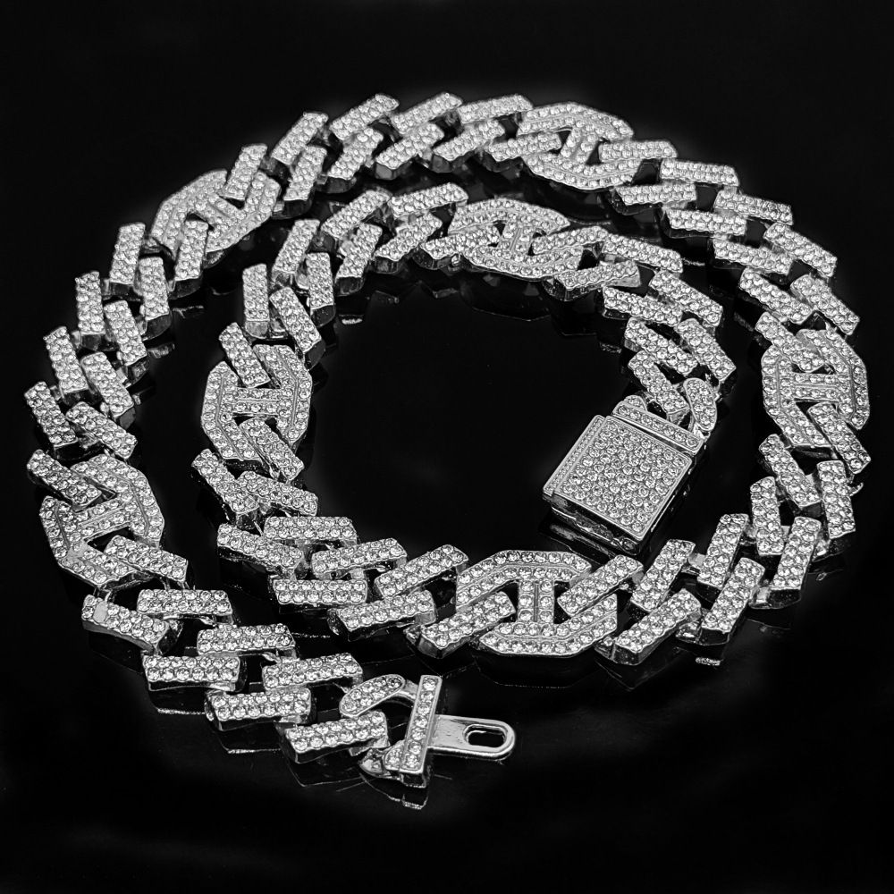 3pcs/set  European and American style Hip-hop Diamond Necklace Bracelet Men's Watch Set Silver Quartz  Full Diamond Watch Male Student Steel Band Metal Calendar Cuban Chain Set Watch