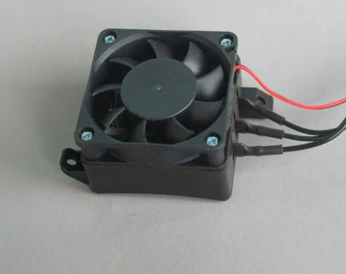 1PC Car Room Heater 12V 100W Energy Saving PTC Car Fan Air Heater Constant Temperature Heating Heaters