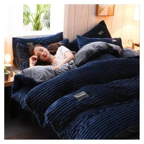 CLEARANCE OFFER 1pc Single Velvet/ Woolen Duvet (No Bedsheet, No Pillowcases) Size 6*6