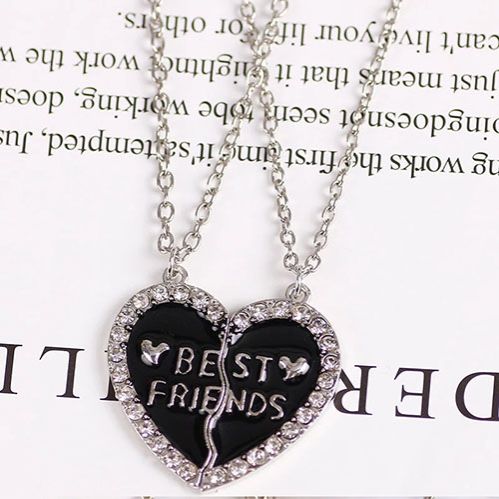 New Arrivals 2 Pcs/Set Best Friends Necklace Heart-shaped Zircon Inlaid Love Pendant Jewelry Beautiful Heart Pendant Alloy Diamond Necklace Collar Party Jewelry Accessories Gift Black