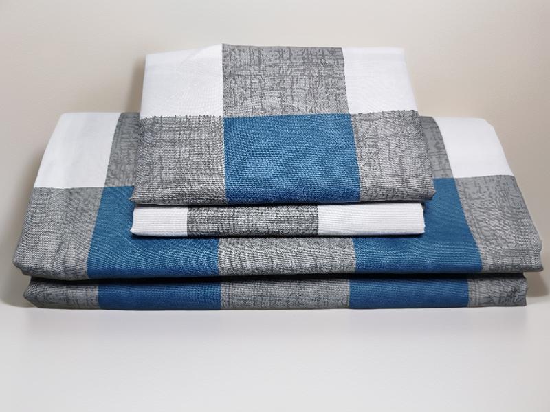 5 by 6 Super Unique Bedsheets set Of 4Pcs (2 Bedsheets & 2 Pillowcases)
