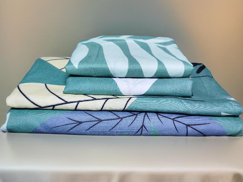 5 by 6 Super Unique Bedsheets set Of 4Pcs (2 Bedsheets & 2 Pillowcases)