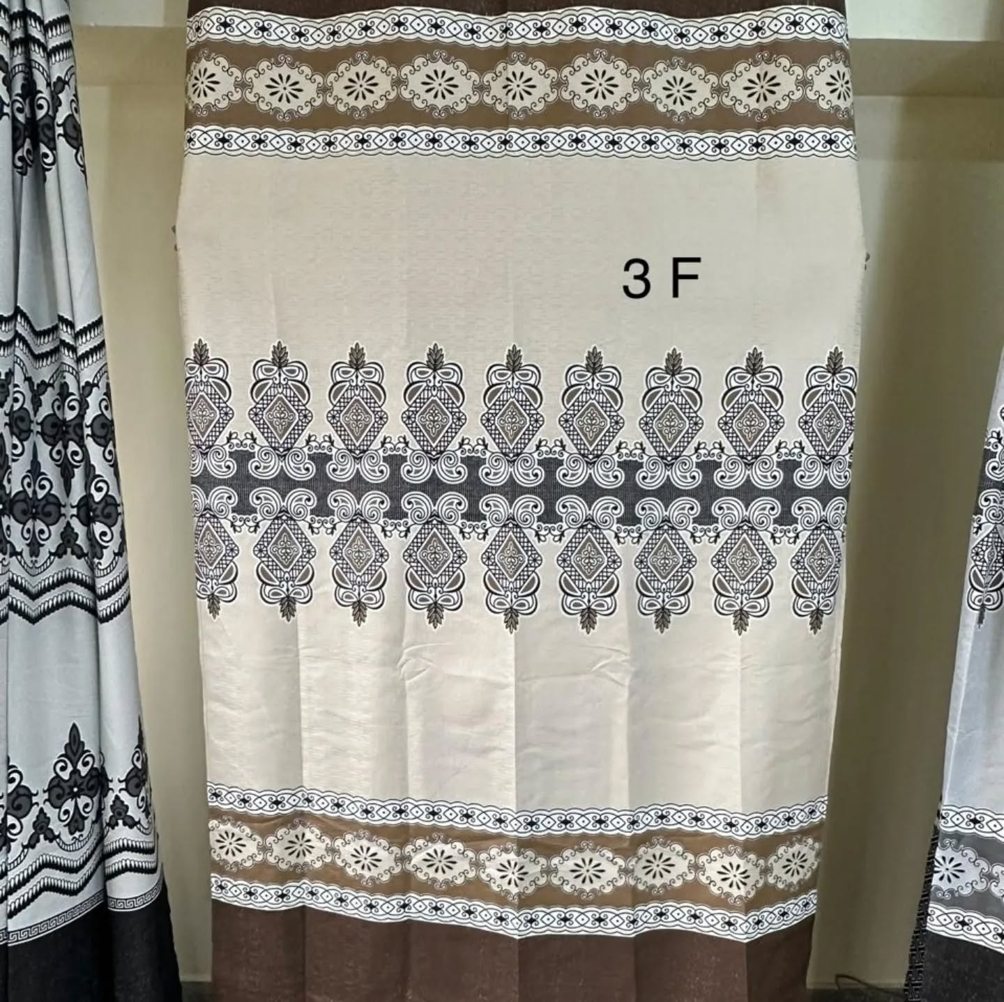 Heavy Printed Curtains 2Pcs (1.5m width each by 2.5m height)