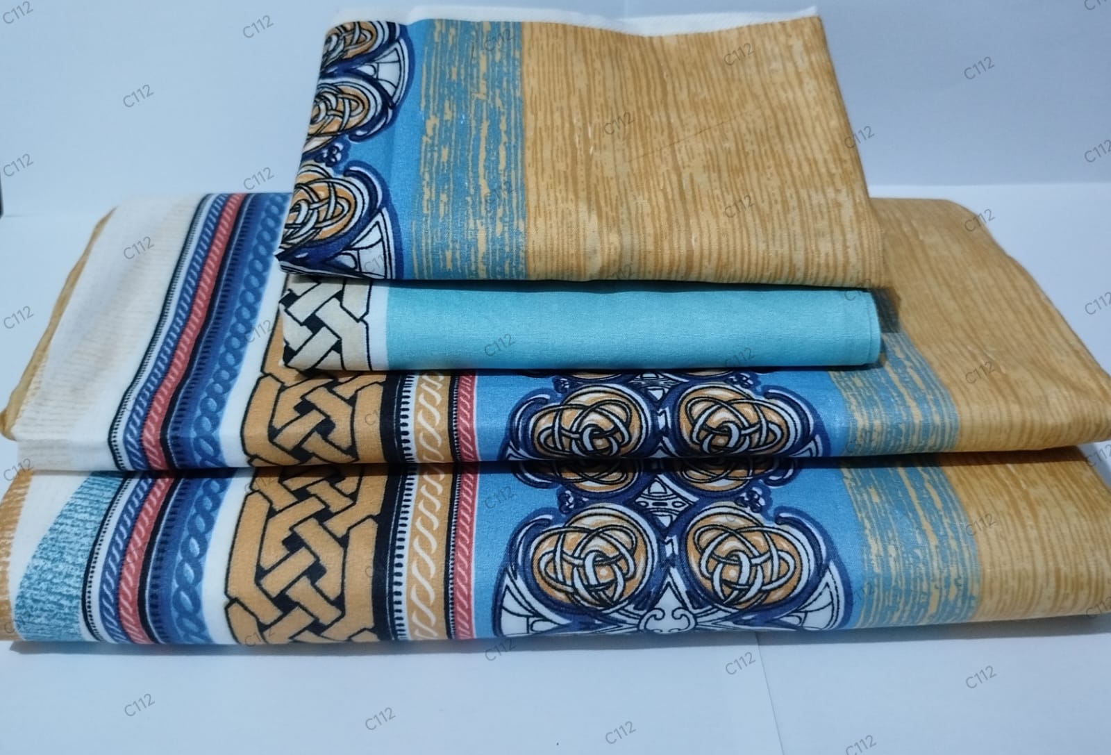 5 by 6 Super Unique Bedsheets set Of 4Pcs (2 Bedsheets & 2 Pillowcases)