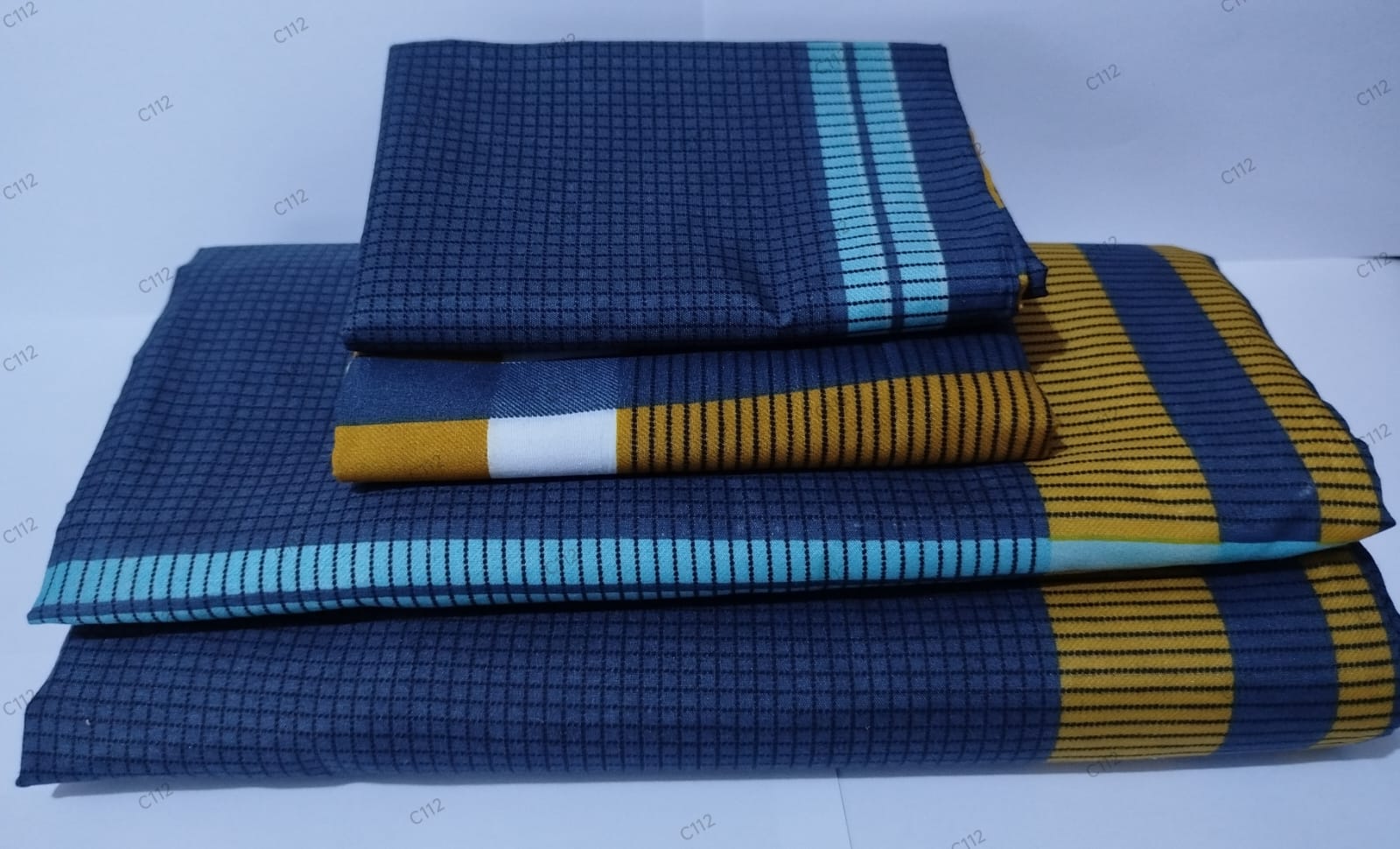 5 by 6 Super Unique Bedsheets set Of 4Pcs (2 Bedsheets & 2 Pillowcases)