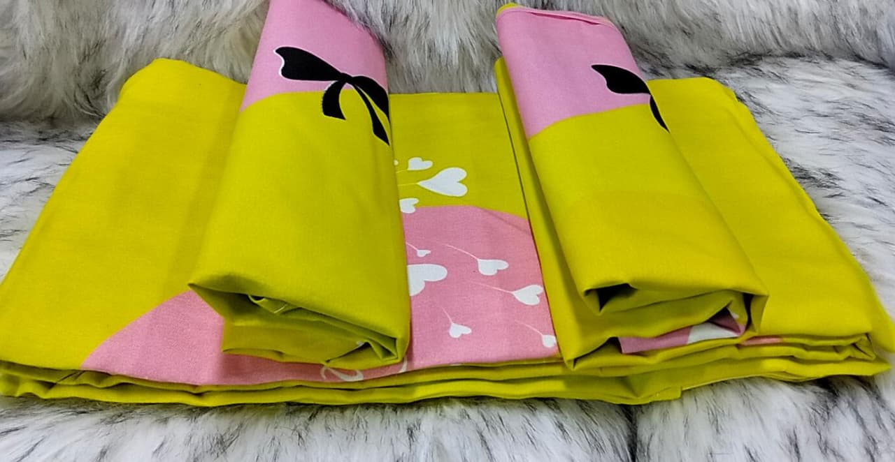 5 by 6 Super Unique Bedsheets set Of 4Pcs (2 Bedsheets & 2 Pillowcases)