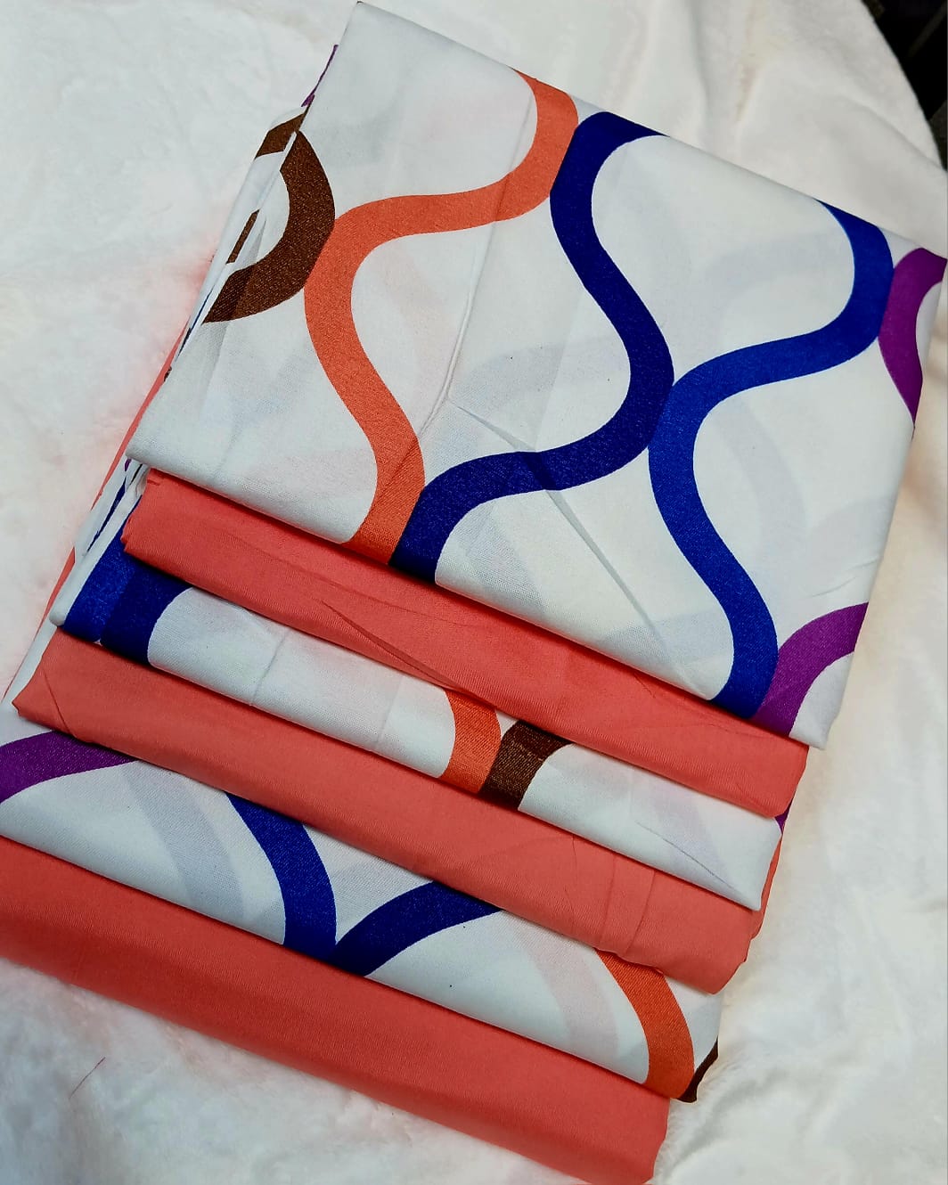 6pc set  bedsheets 6*7 (2 Bed sheets, 4 pillow cases)