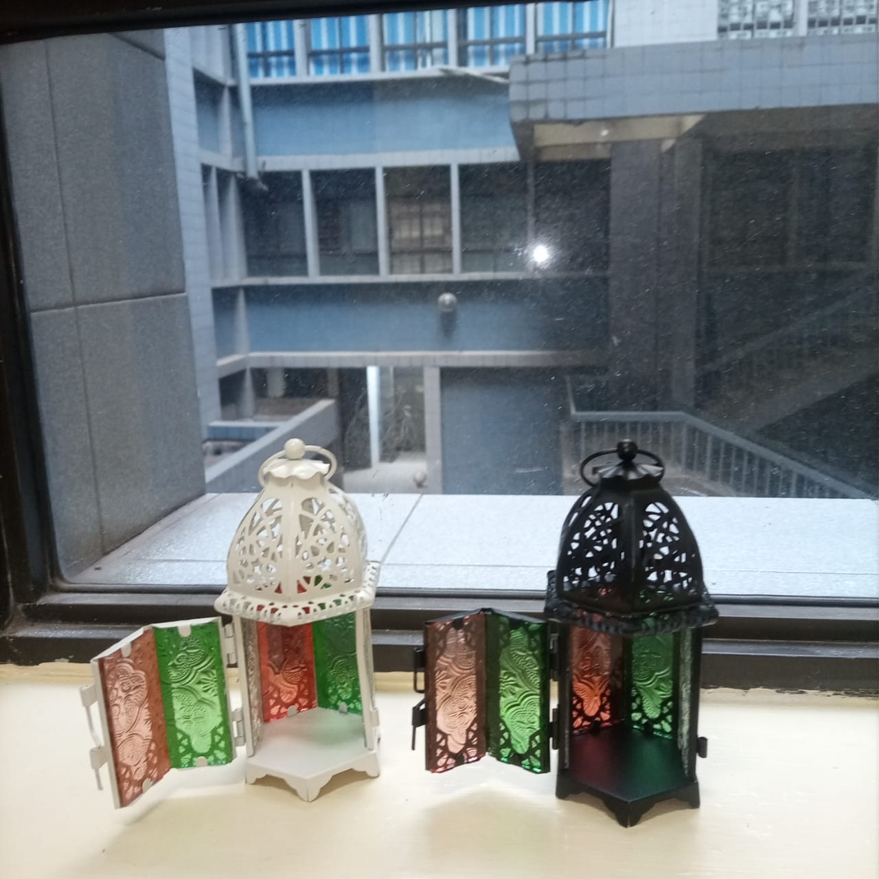 Quality Vintage Hanging Candle Holder