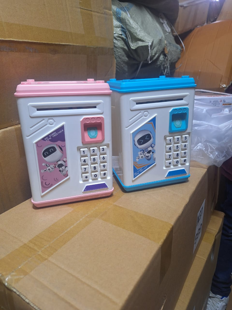 Kids Electronic Piggy Bank, Mini ATM Piggy Bank for Real Money, Piggy Bank for Boys Girls Toy, Auto Scroll Paper Money Saving Box with Face & Fingerprint Recognition, Password, Lock