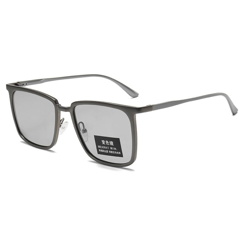 2024 Classic Men Pilot Polarized Sunglasses Men Women Photochromic Driving Sun Glasses Chameleon Anti-glare Travel Eyeglasses