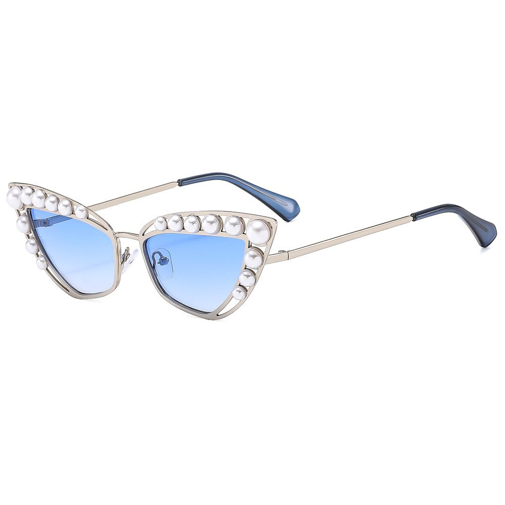 New Vintage Cat Eye Cool Sunglasses with Pearls Women New Stylish Candy Color Shades Trendy Brand Design Decorative Sun Glasses