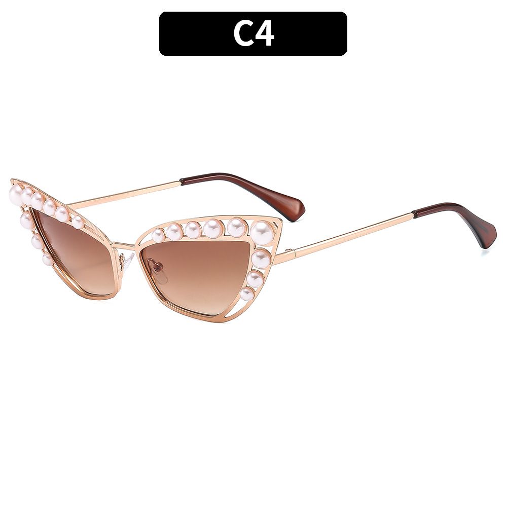 New Vintage Cat Eye Cool Sunglasses with Pearls Women New Stylish Candy Color Shades Trendy Brand Design Decorative Sun Glasses