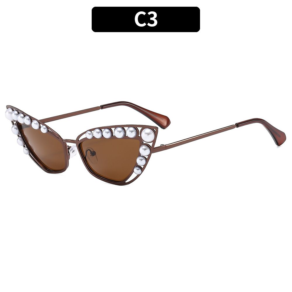 New Vintage Cat Eye Cool Sunglasses with Pearls Women New Stylish Candy Color Shades Trendy Brand Design Decorative Sun Glasses