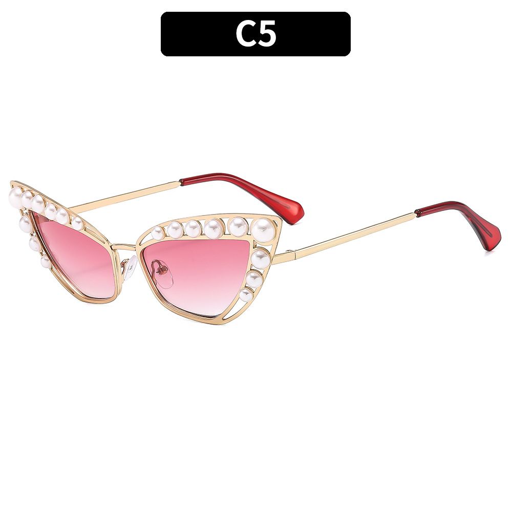 New Vintage Cat Eye Cool Sunglasses with Pearls Women New Stylish Candy Color Shades Trendy Brand Design Decorative Sun Glasses