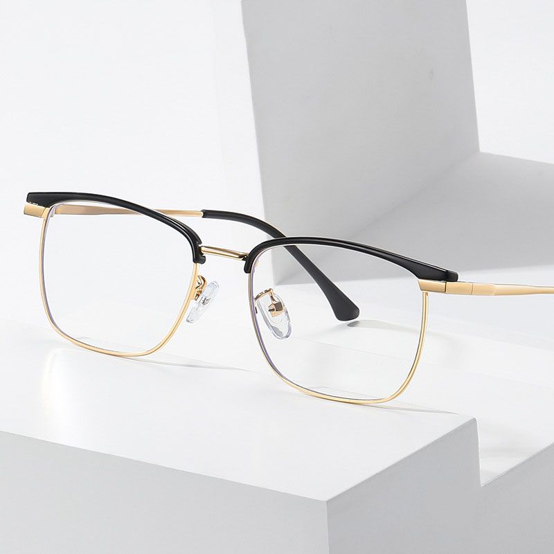 New Metal Vintage Square Optical Eye Glasses Frames Men Women Fashion Classic Business Clear Transparent Frame Eyeglasses Oculos