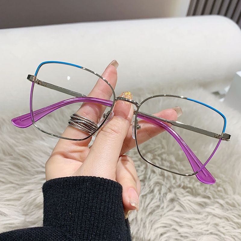 Fashion Trendy Photochromic Cat Eye Glasses Frame For Luxury Women Computer Eyeglasses Outdoor Color Changing UV400 Sunglasses