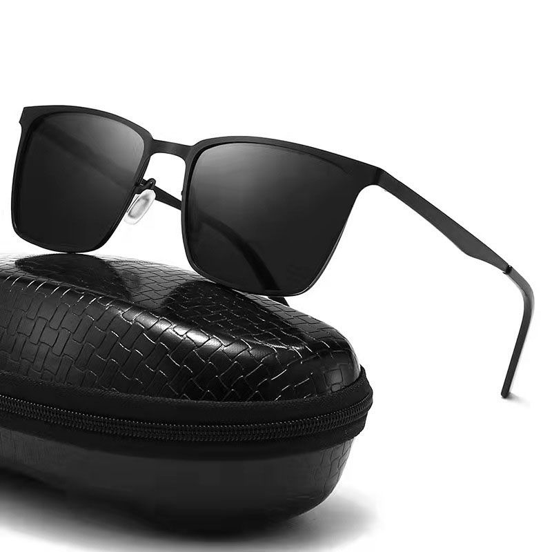 Brand Design Classic Polarized Sunglasses Men Women Driving Square Frame Fashion Photochromic Lens Sun Glasses Male Goggle Gafas
