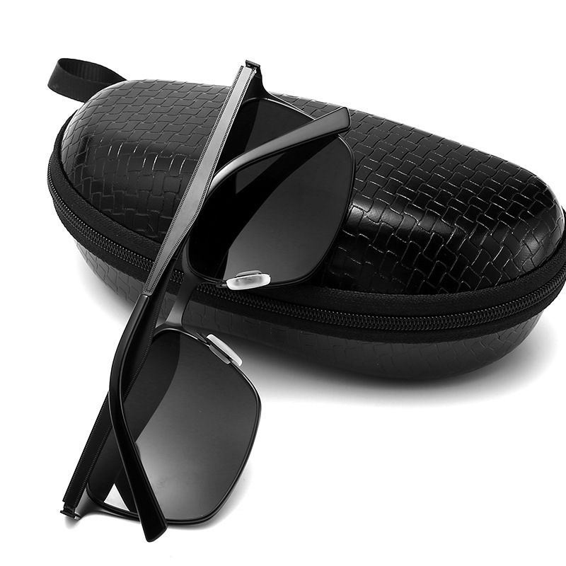 Brand Design Classic Polarized Sunglasses Men Women Driving Square Frame Fashion Photochromic Lens Sun Glasses Male Goggle Gafas