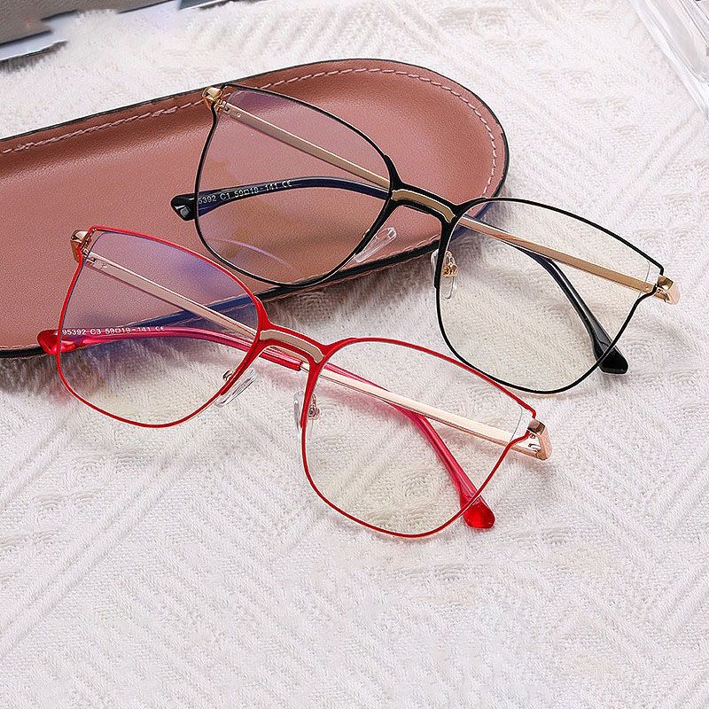 Women Fashion Cat Eye Travel Photochromic Drive Sunglasses For Women Men Anti Blue Light Spectacles Computer Glasses Frame Women
