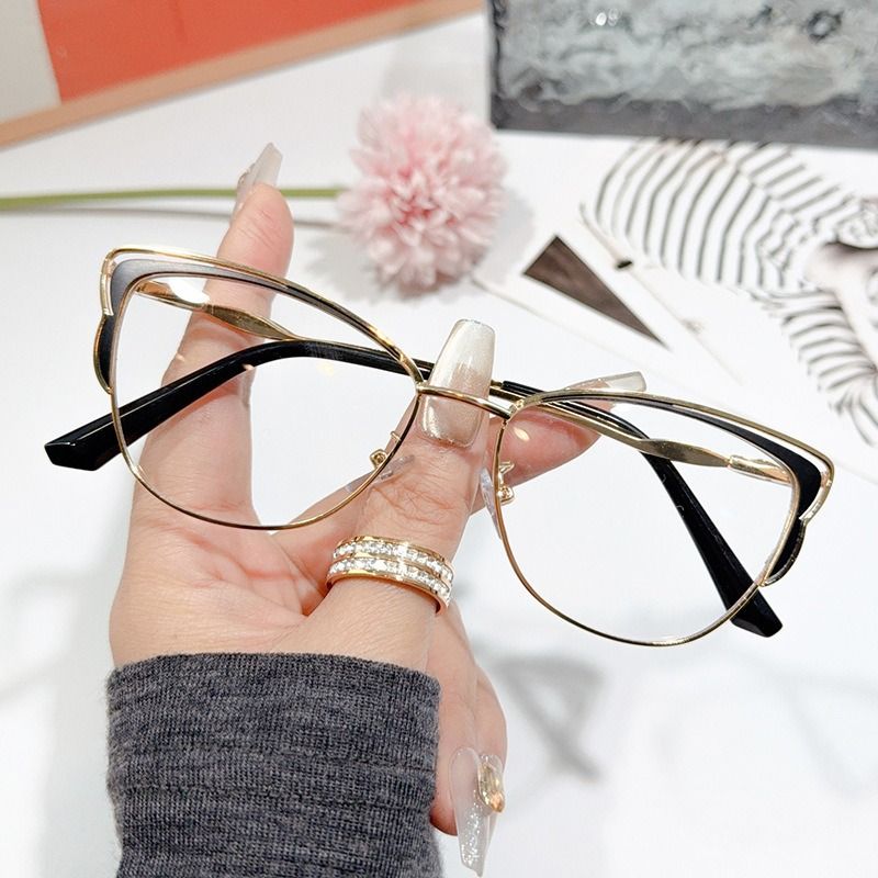 Photochromic Cat Eye Shape Women Glasses Frames Fashion Blue Light Blocking Eyeglass Frames for Women Hot Selling Computer Glass