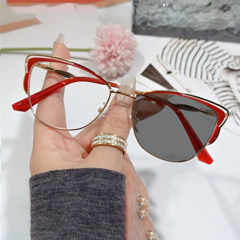 Photochromic Cat Eye Shape Women Glasses Frames Fashion Blue Light Blocking Eyeglass Frames for Women Hot Selling Computer Glass