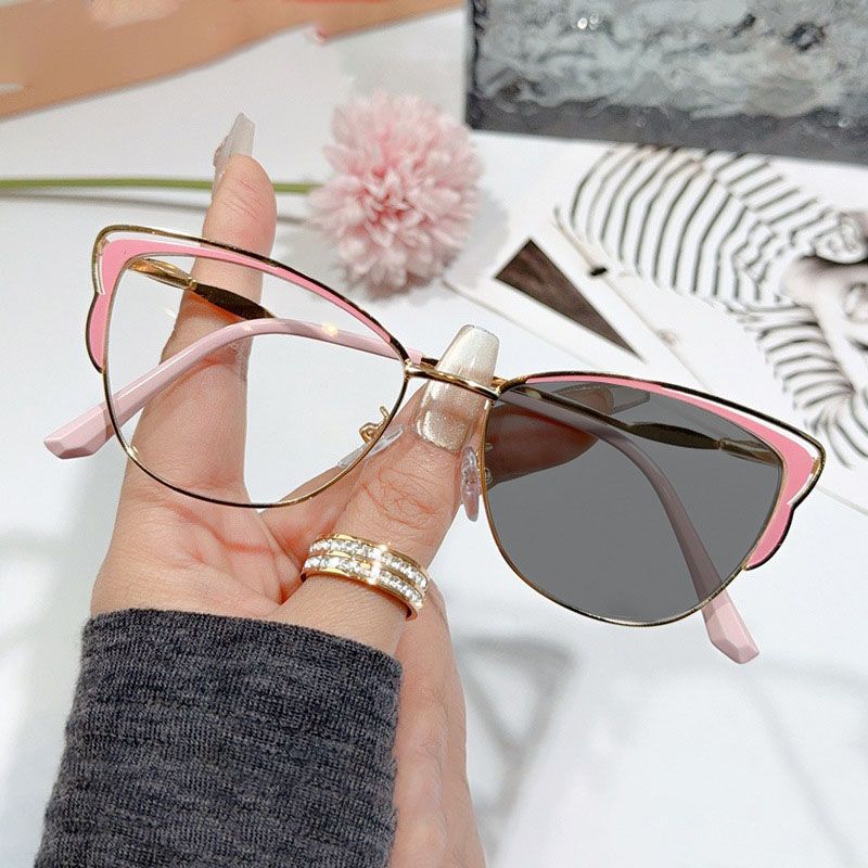 Photochromic Cat Eye Shape Women Glasses Frames Fashion Blue Light Blocking Eyeglass Frames for Women Hot Selling Computer Glass