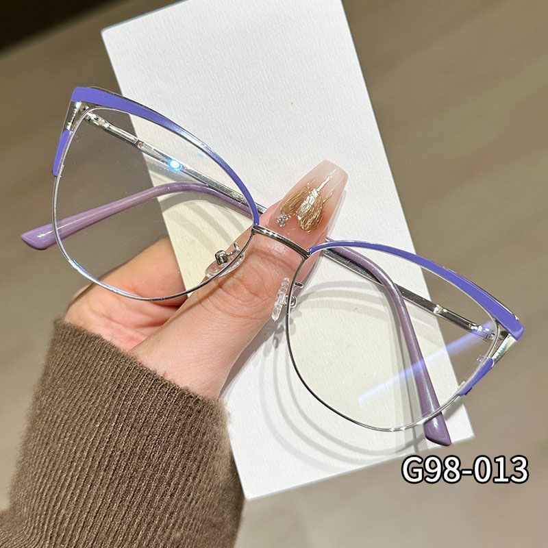2025 New Men Women Fashion Metal Eyeglass Frames  Photochromic Lenses  Sun Glasses Lightweight Computer Anti-Blue Light Goggles