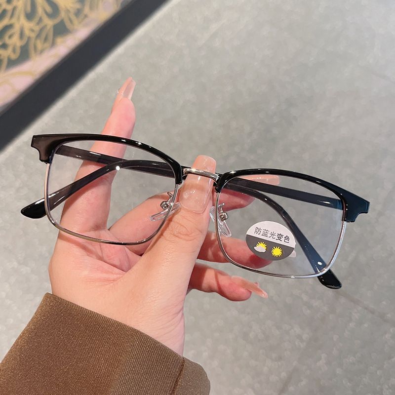 2026 New Fashion Half Frame Pure Color Spectacles Men Classic Square Photochromic Glasses Women Anti Blue Light Discoloration Eyewear
