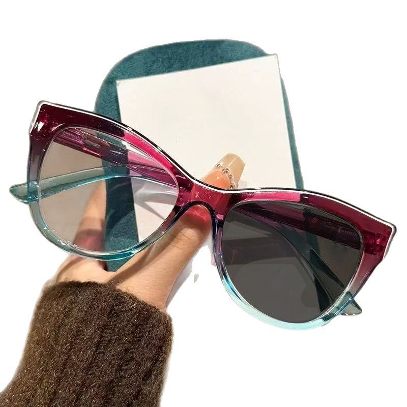 2026 New Fashionable HD Lens Cat Eye Photochromic Lens Women's Glasses Retro High Quality Anti Blue Light Color Blocking Glasses