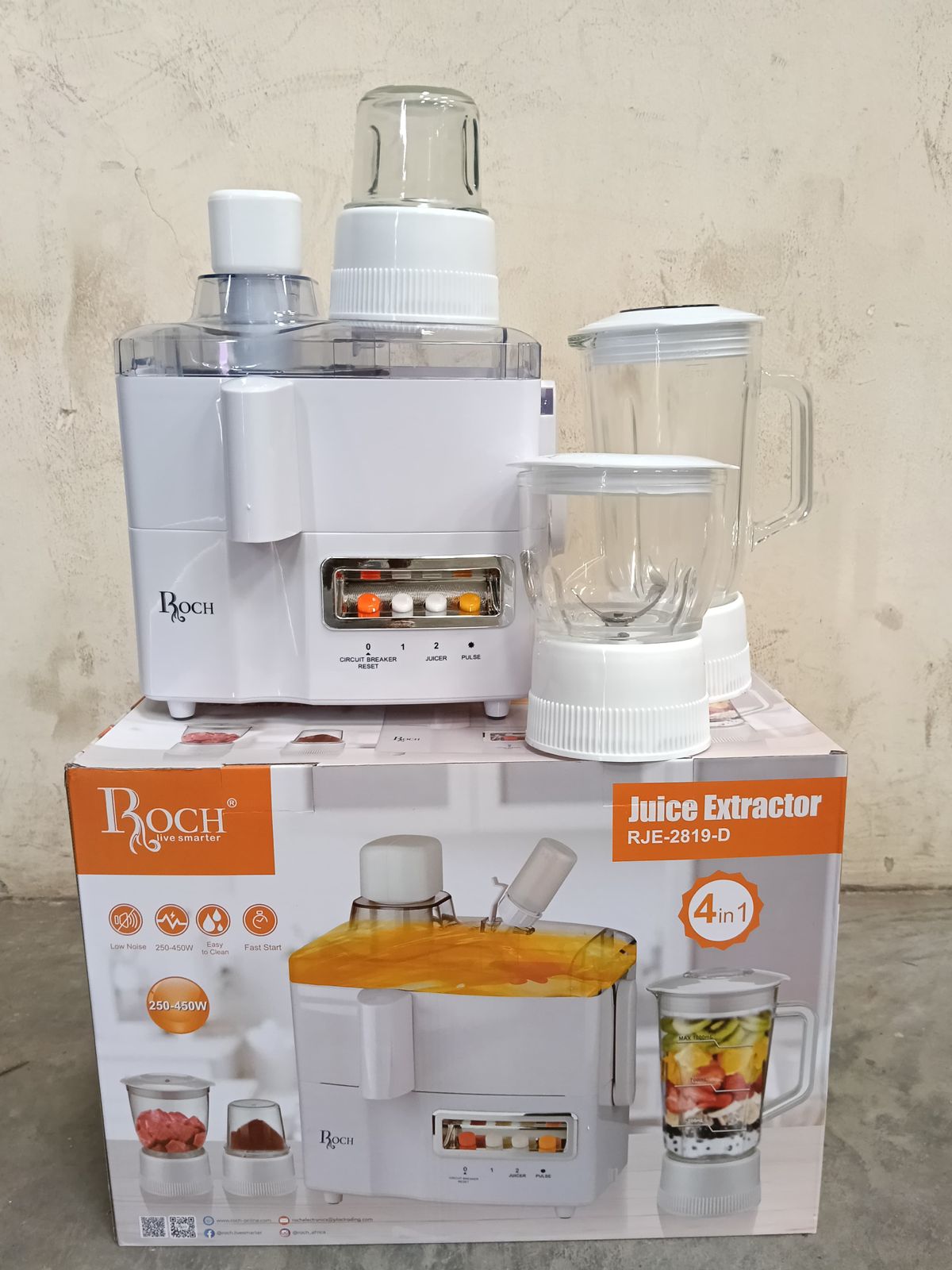 Roch 4 in 1 Juicer -blender-grinder and mill food processor.4-in-1 functionality: Combines a juicer, blender, grinder, and chopper in one appliance.
Powerful motor: Ensures efficient performance for v