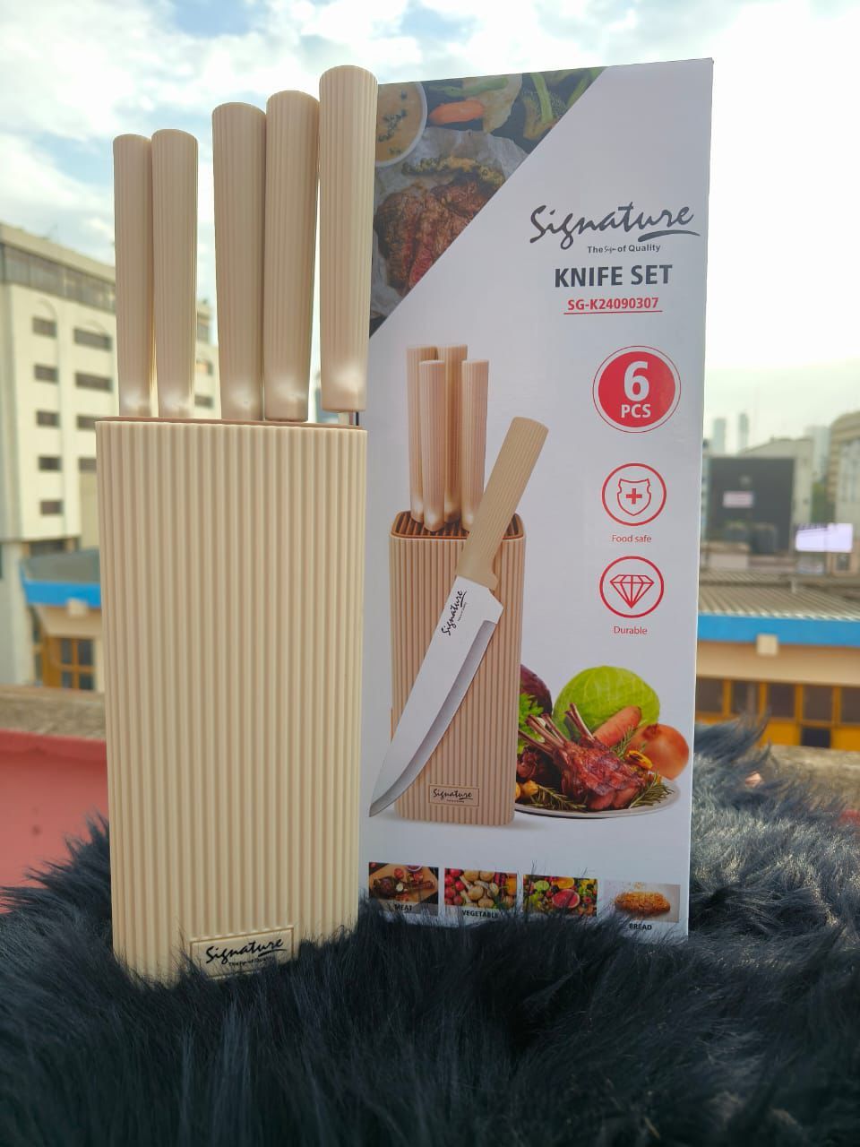 🪾HIGH QUALITY MATERIAL ⭕️Signature High Quality Stainless Steel 6pcs Premium Knife Set with Stand.Made from high quality stainless steel material which is known for its durability, resistance to corr